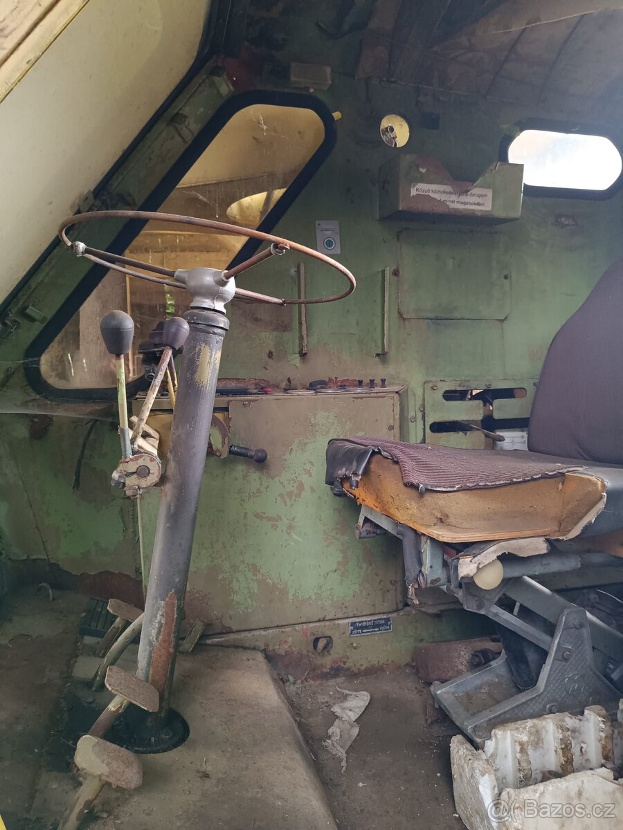 PRODÁM BAGR AMINA 4x4 - 8