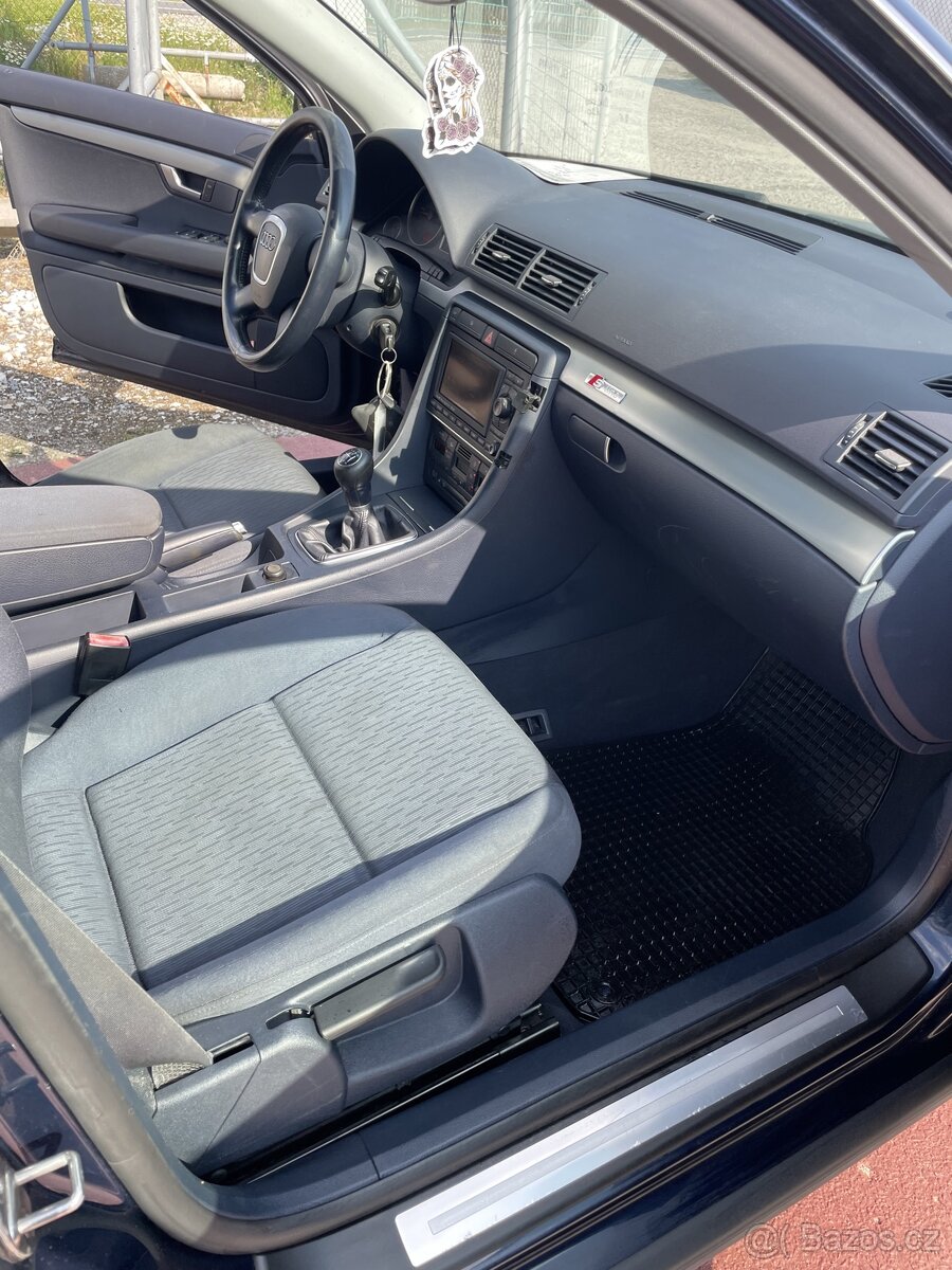 Audi A4 2.5tdi..combi.....manuál - 8