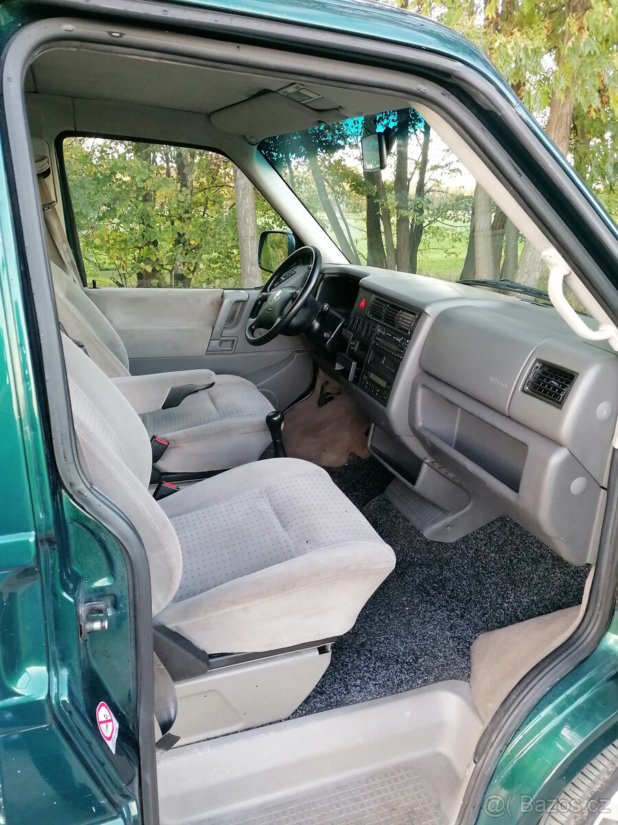 VW Caravelle T4, 2,5 TDi 111KW, 1999, 7 míst - 8