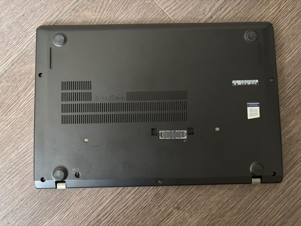 Notebook ThinkPad T470s–CPUi5/RAM20GB/SSD1TB/14"DOTY/WIN11 - 8