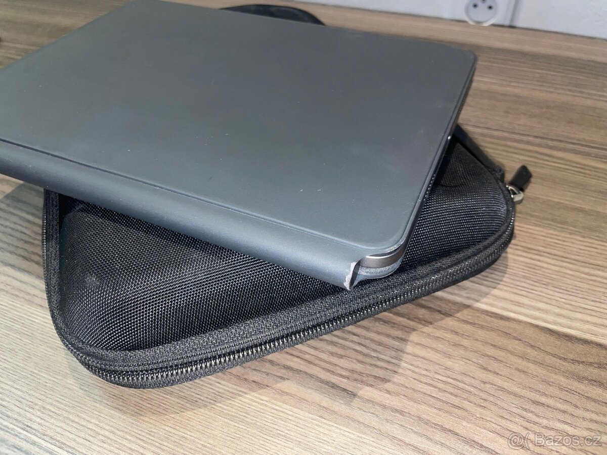 iPad Pro 11” M2 + Magic keyboard + Apple Pencil + obal - 8