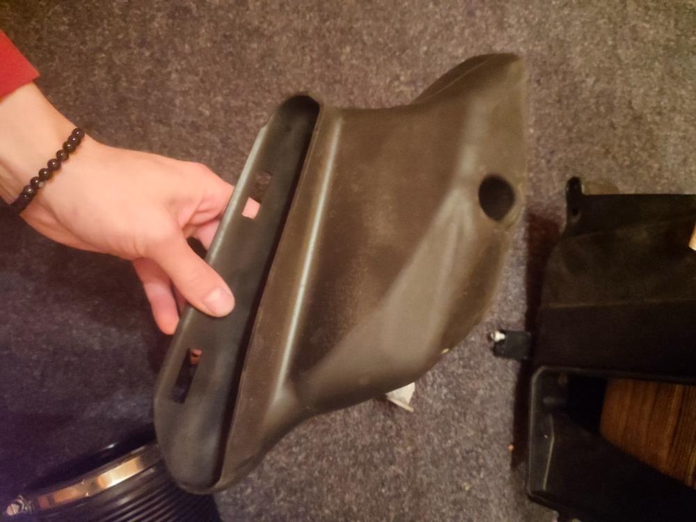 Mercedes-Benz GLA 45s AMG filtr box s hadicí a plasty - 8