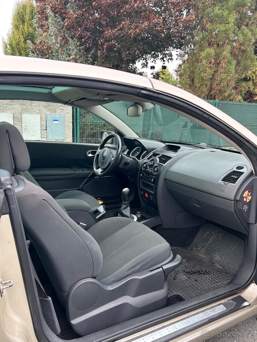 RENAULT MÉGANE CABRIO - 8