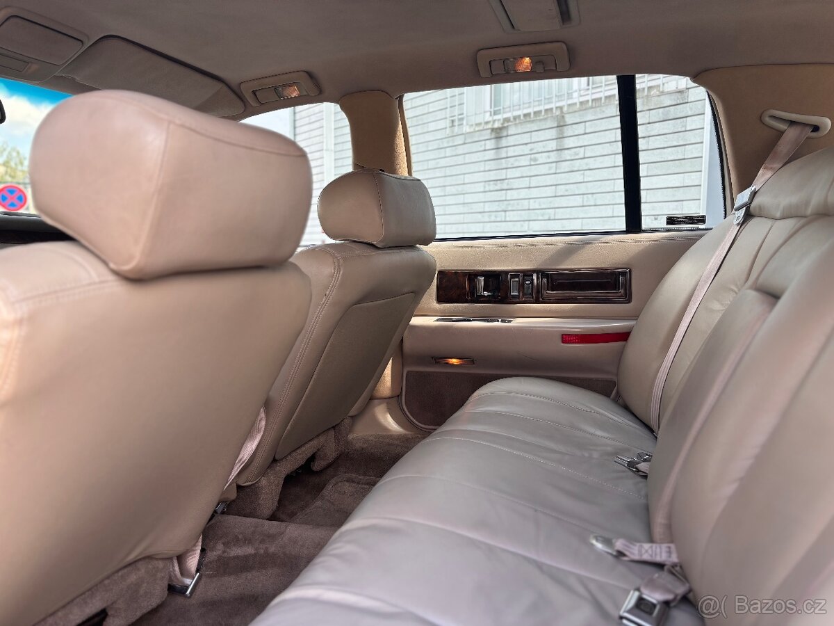 Cadillac Fleetwood - 8