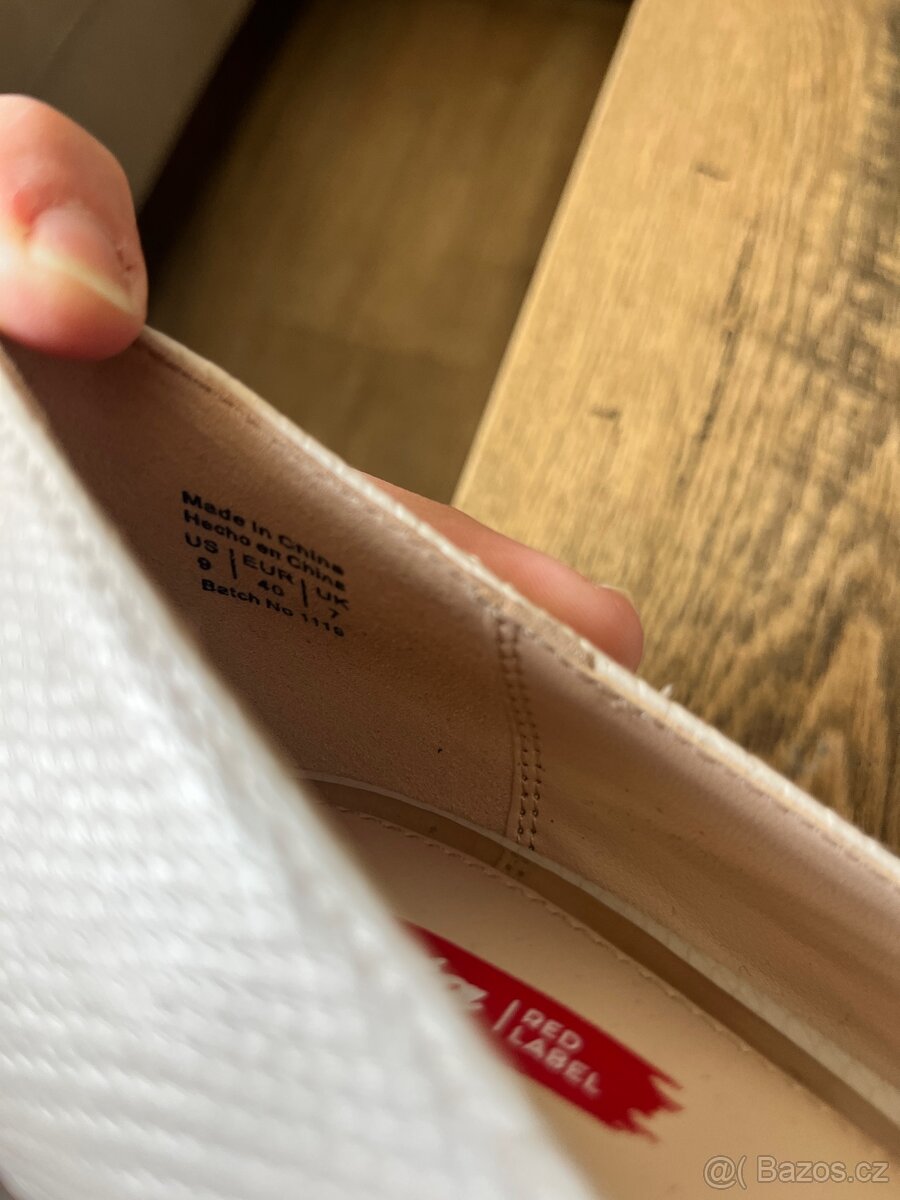 Krasne svatebni saty - 8