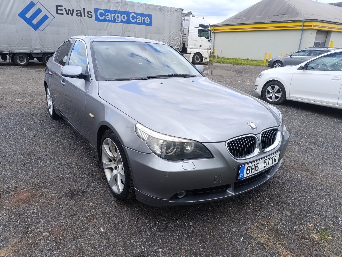BMW E60 545i - 8