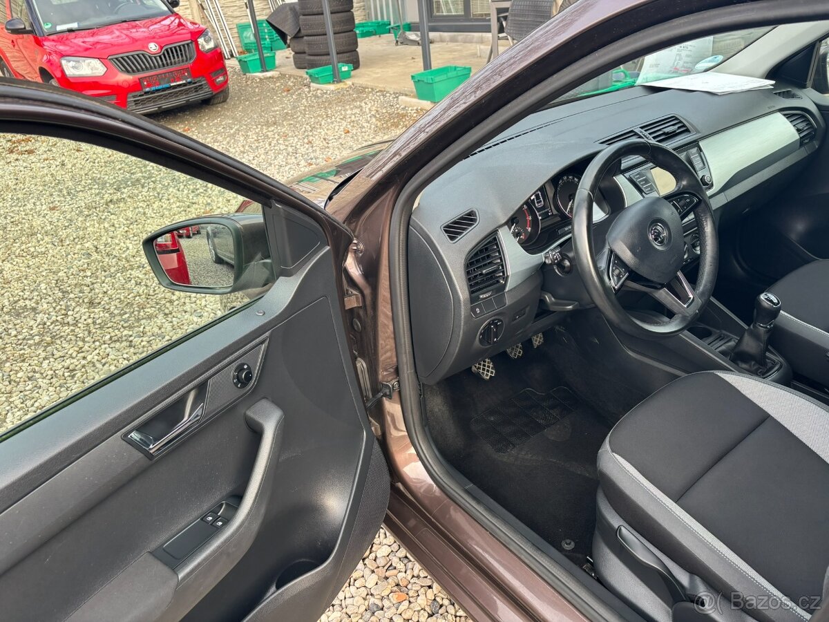 Škoda Fabia 1.2 Tsi 66kw r.v.2016, serviska - 8