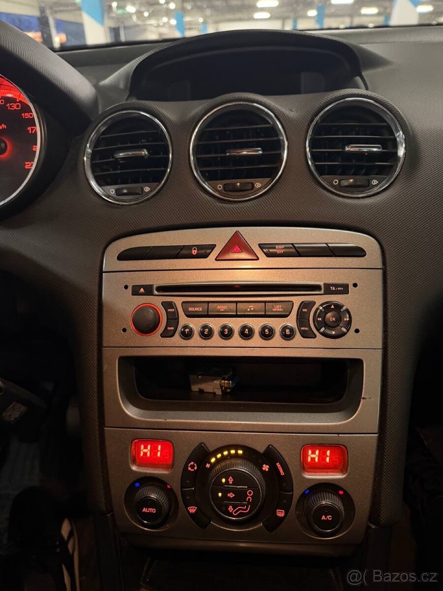 Peugeot 308sw 1.6hdi 2010 - 8