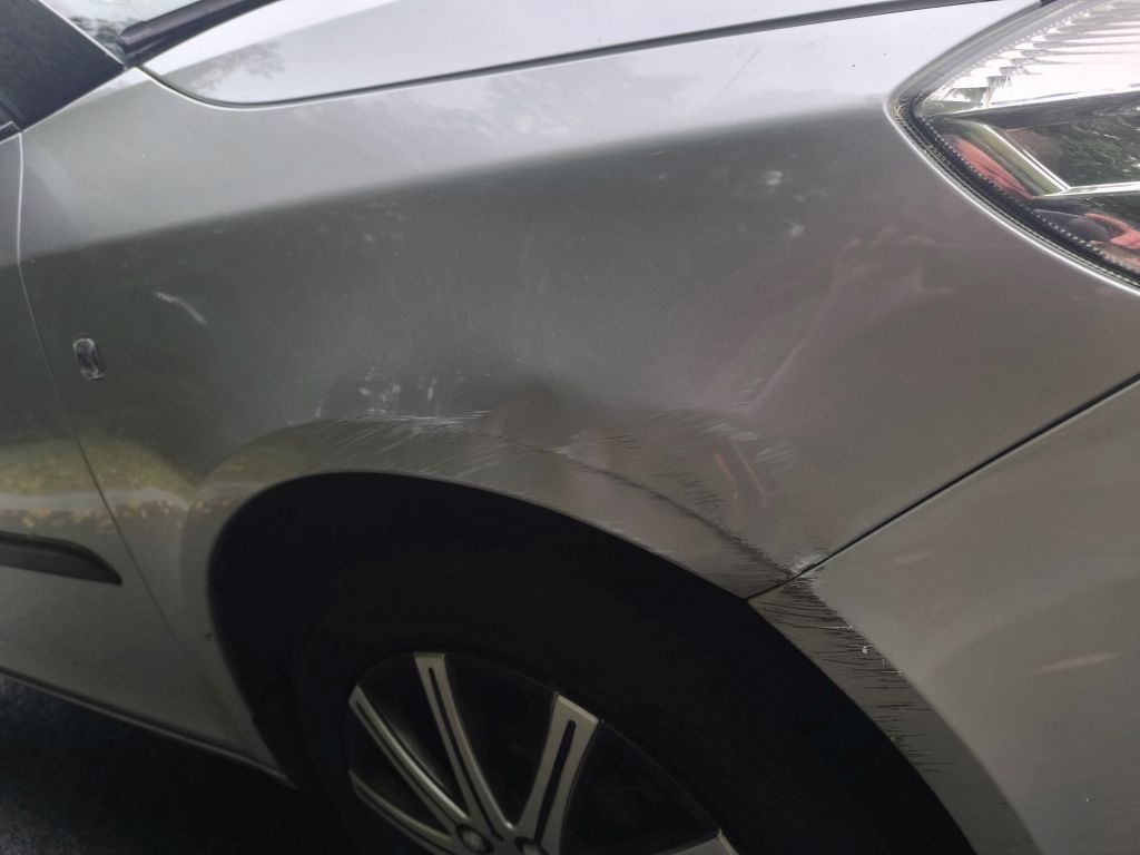 ŠKODA ROOMSTER 1,6TDi- STYLE - 8