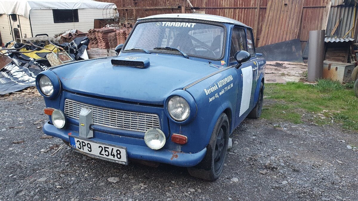 Závodní trabant - 8