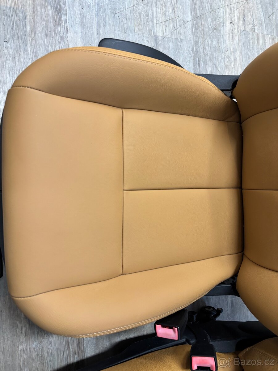 Škoda Octavia 1, Laurin a Klement - 8