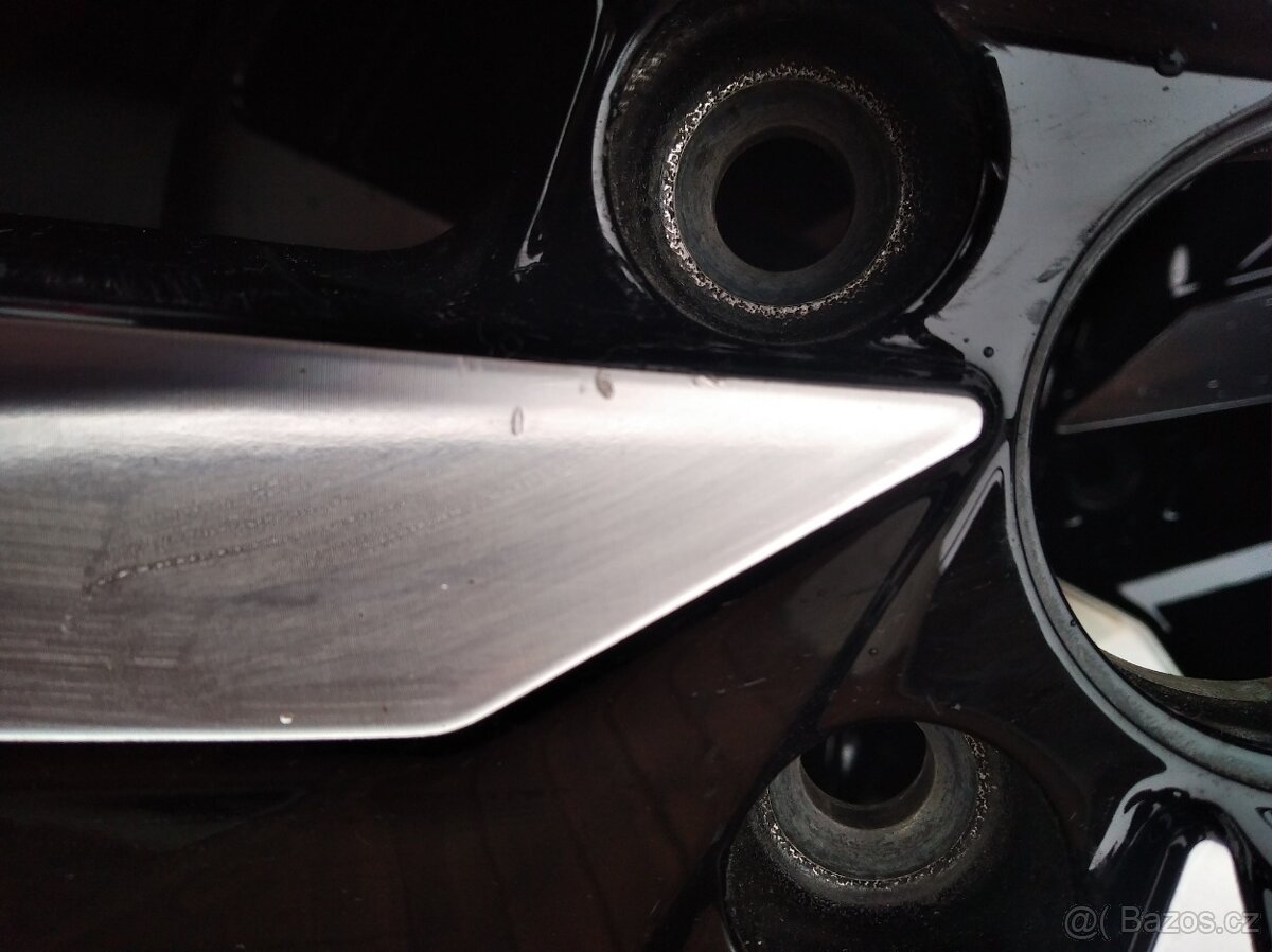 Zimní kompletní kola Passat B9 235/45 R18 s pneu Continental - 8