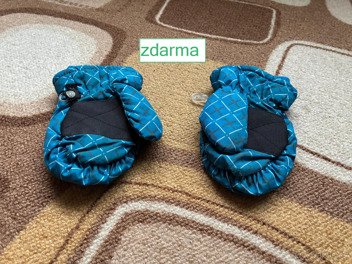 Chlapecké oblečení, tepláky, mikiny apod. - 8