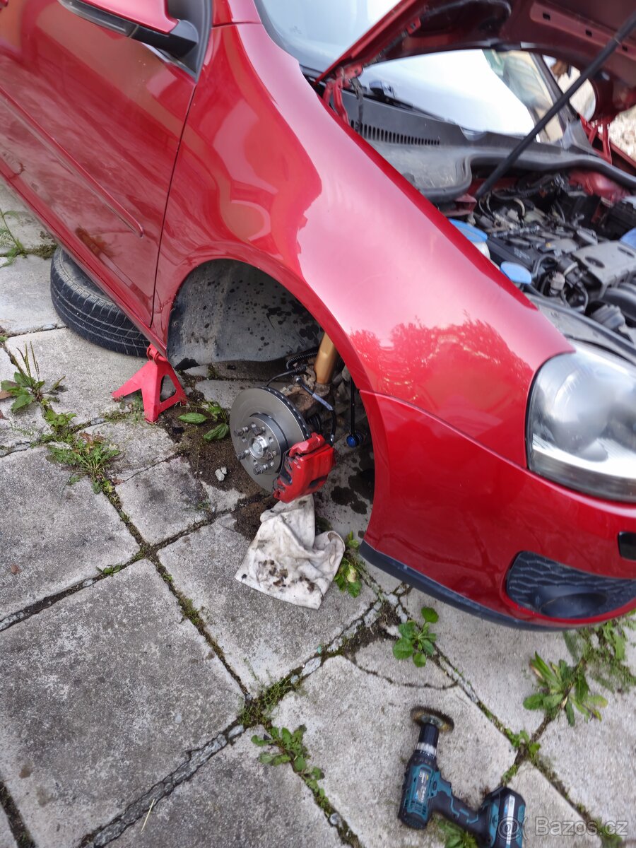 Golf 5 2.0 FSI - 8