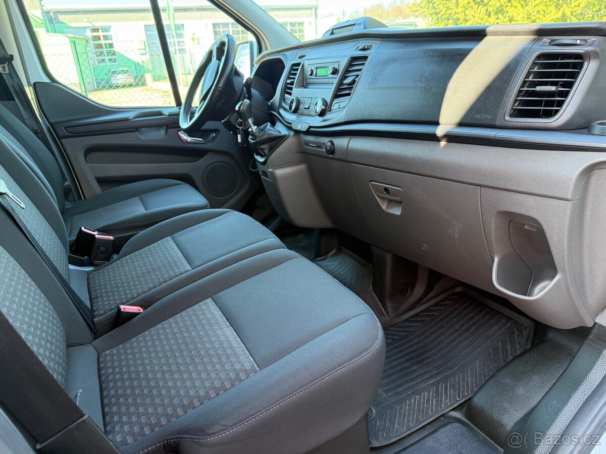 2022 FORD TRANSIT CUSTOM 2.0 77 kW MHEV L2 6 míst - 8