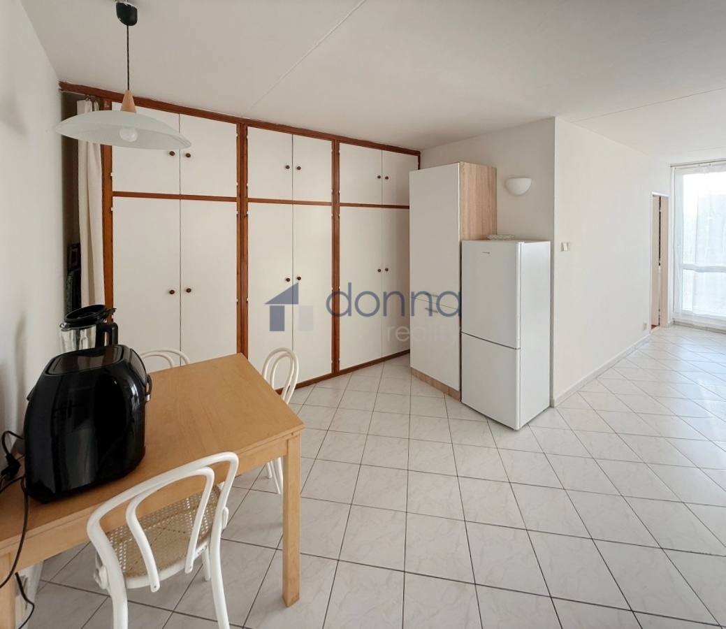 Pronájem bytu 2+kk/L, 41,5 m2, 6. nadzemní podlaží, ul. Nekv - 8