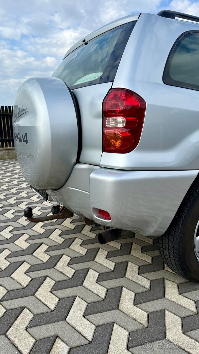 TOYOTA RAV4 2.0D4D 85kw 4x4 - 8