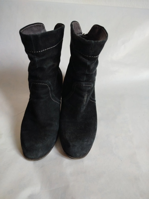 Kotníkové semišové boty - 8