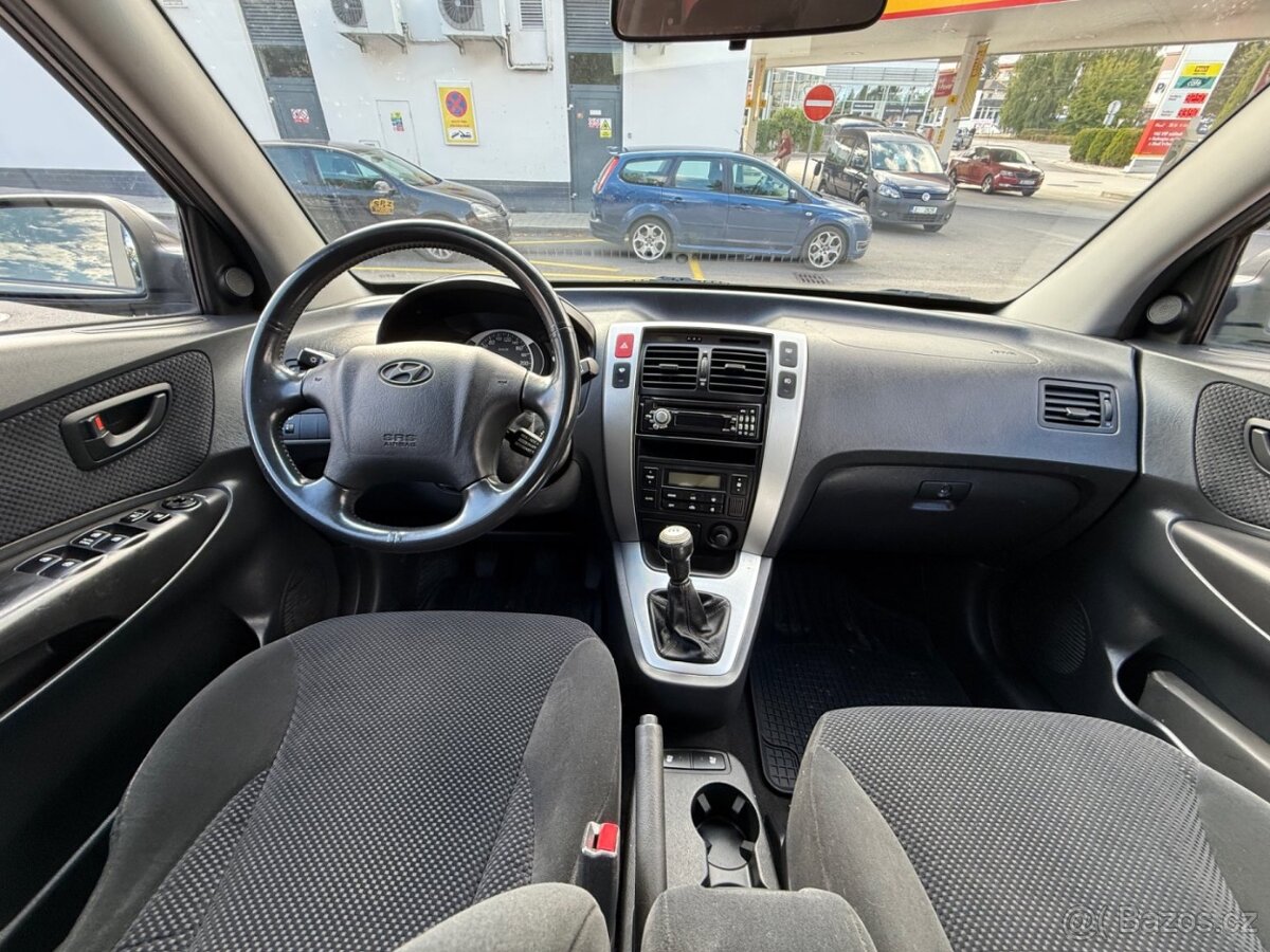 Hyundai Tuscon • 4/2008 • 104kw • 2x klíč • Nová STK - 8