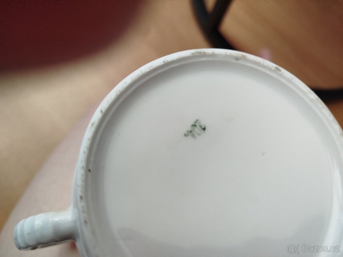 Starožitná porcelánová sada - 8