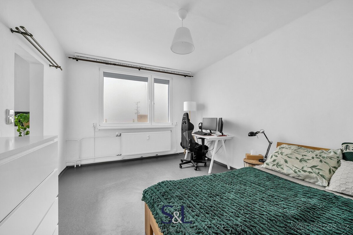 Nabízím Vám bytovou jednotku o dispozici 1+1 v Novém Boru, u - 8