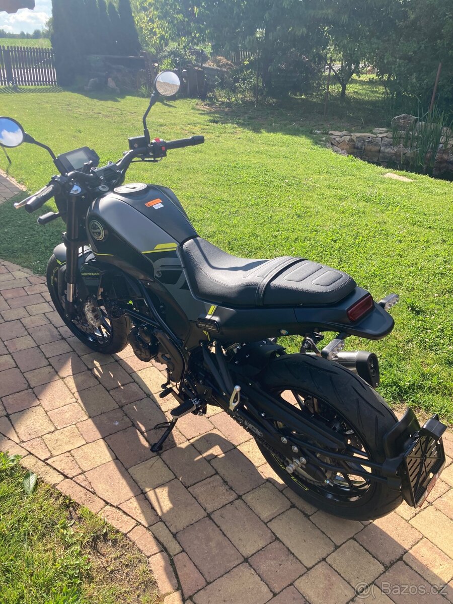 Benelli Leoncino 250 - 8