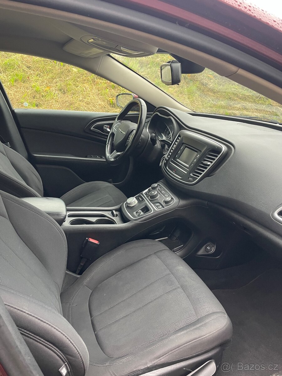 Chrysler 200 Limited, 2.4L, r.2016 - 8