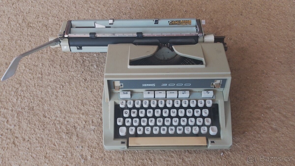 Prodám švýcarský starožitní psací stroj Hermes v kufríku - 8
