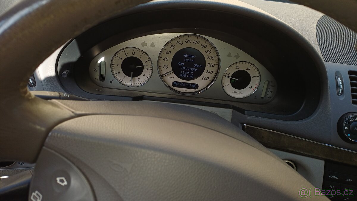 MB W211 E280CDI - 8