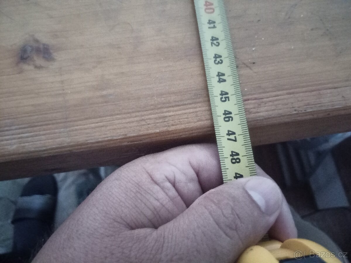 Stůl ze šicího stroje - 8