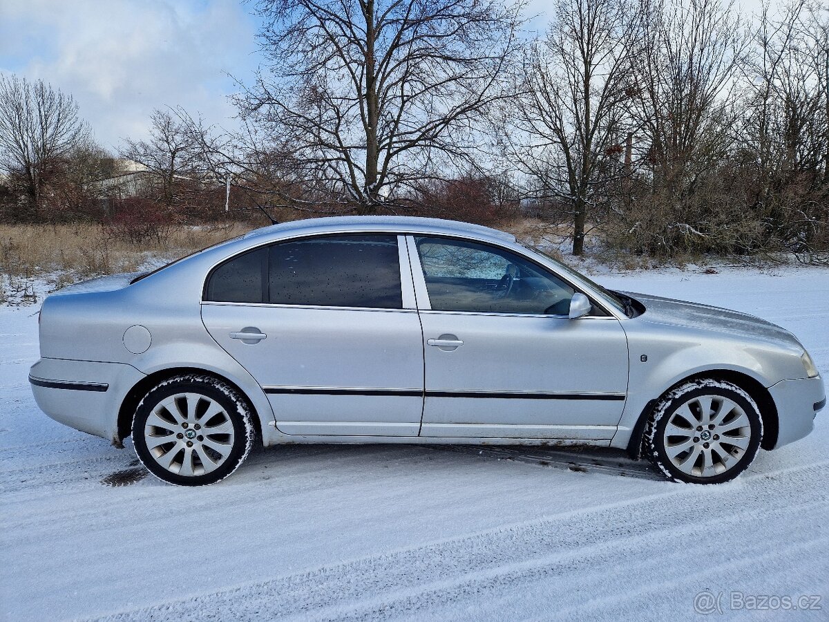 Prodám Škoda Superb - 8