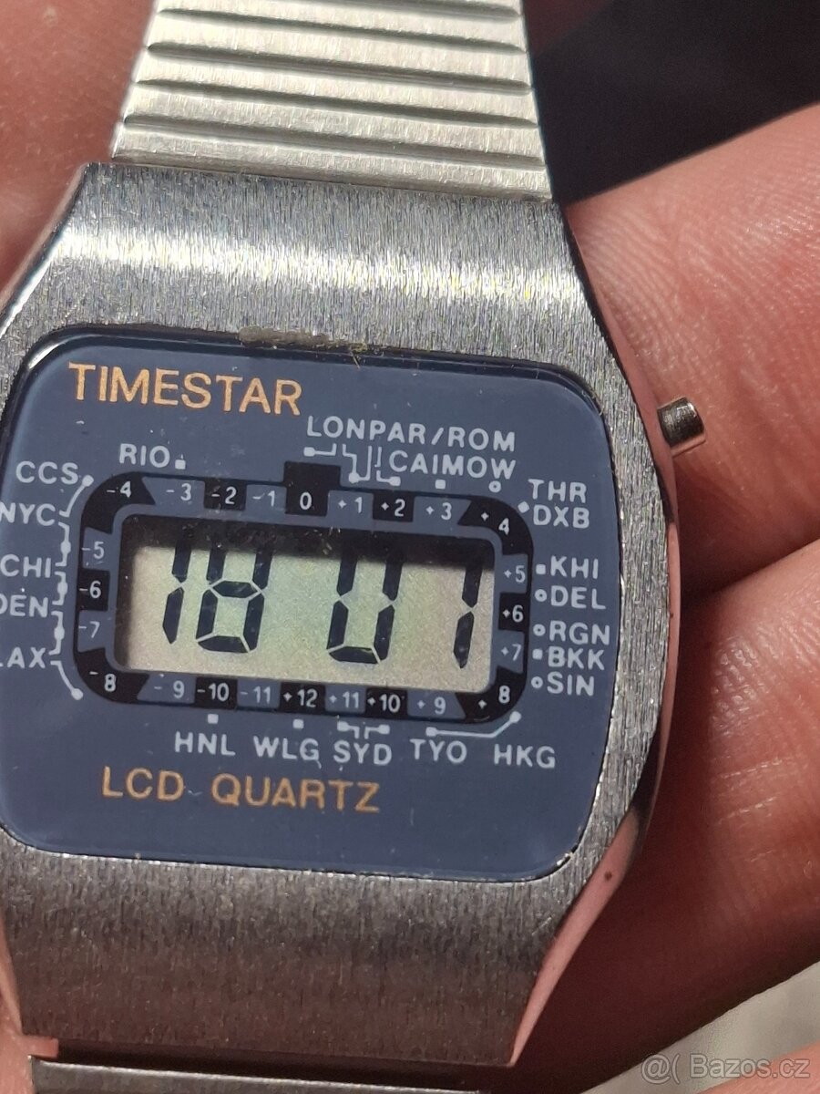 Digitální hodinky - 8