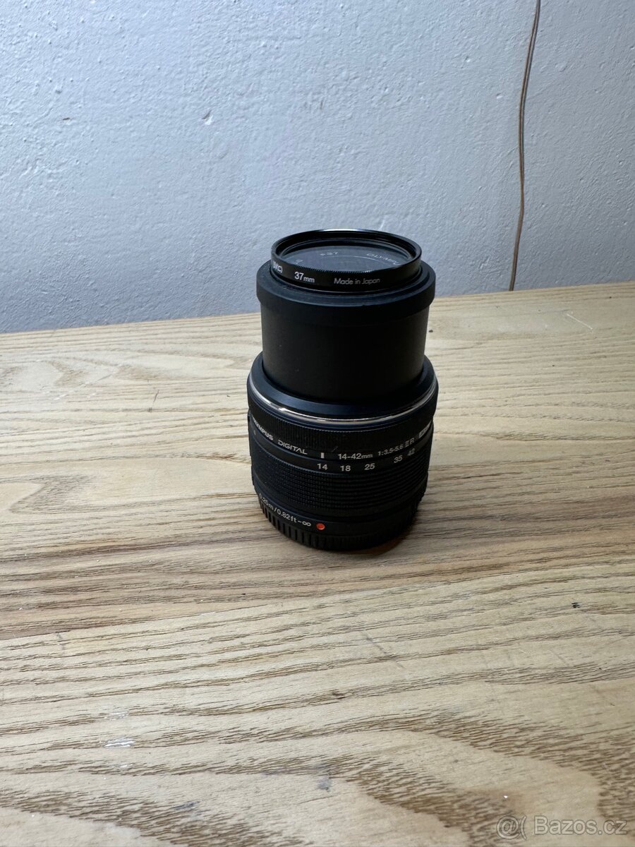 Olympus OM-D E-M10 - 8