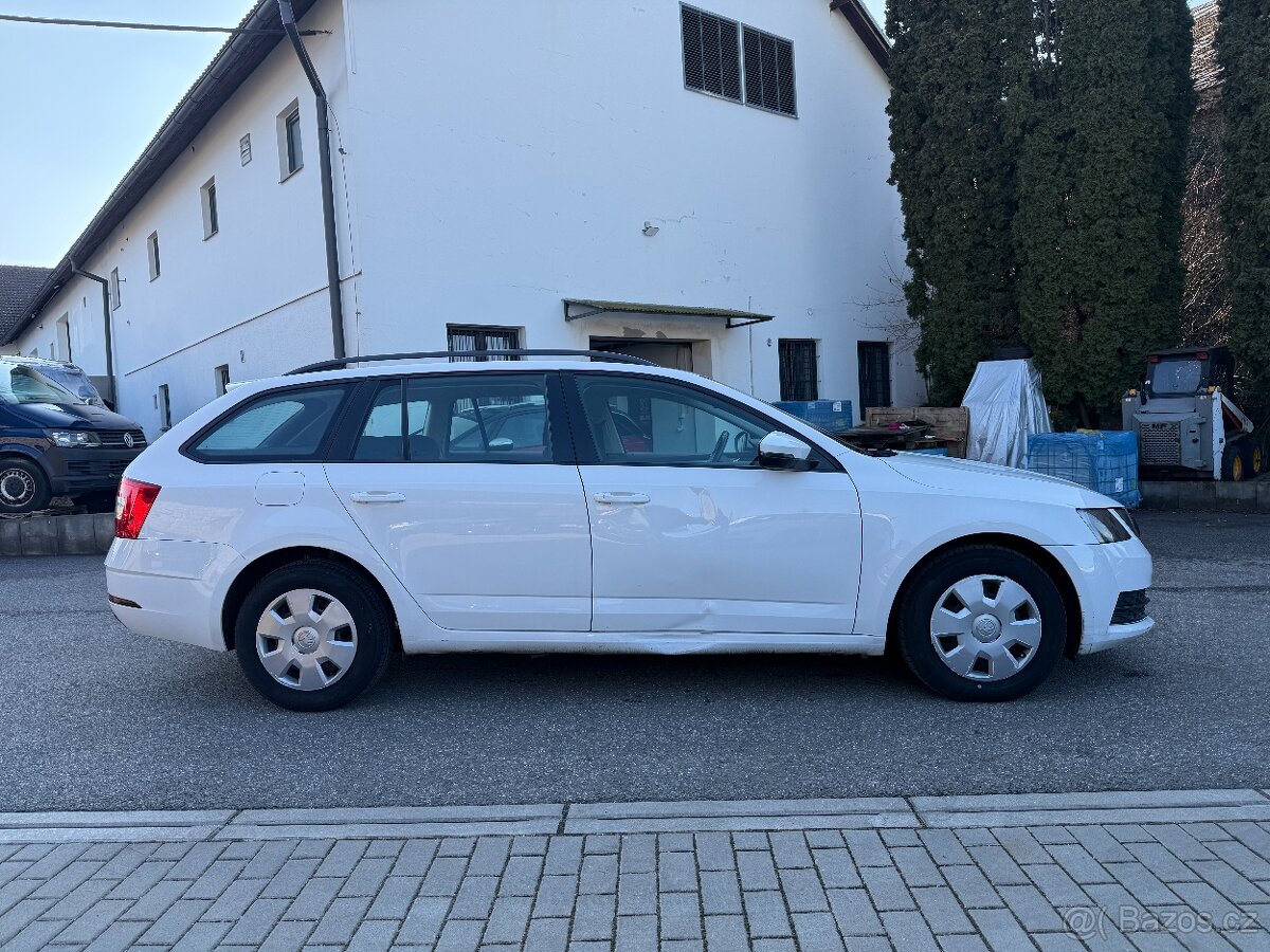 Škoda Octavia 1.6 TDI 85 kW - 8