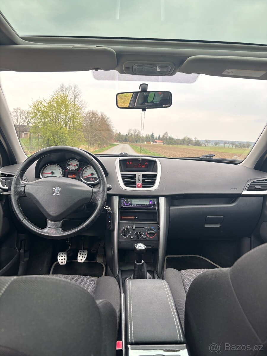 Peugeot 207sw - 8