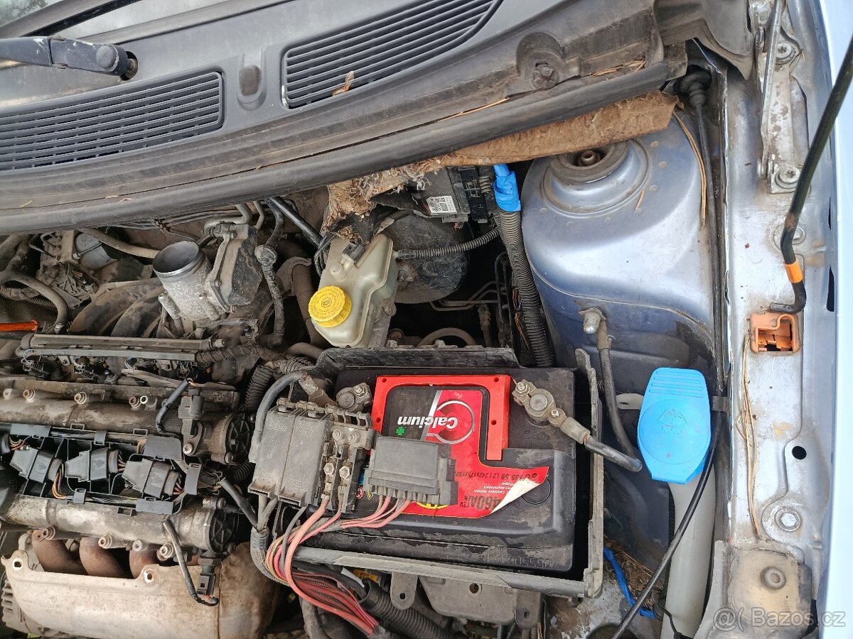 Škoda Roomster 1.4 - 8