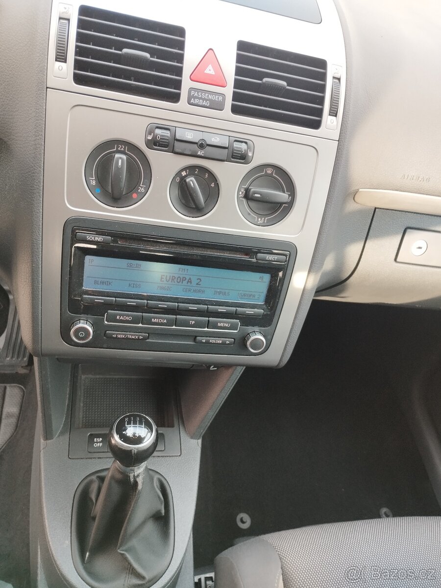 VW TOURAN CROSS 2.0TDI - 8