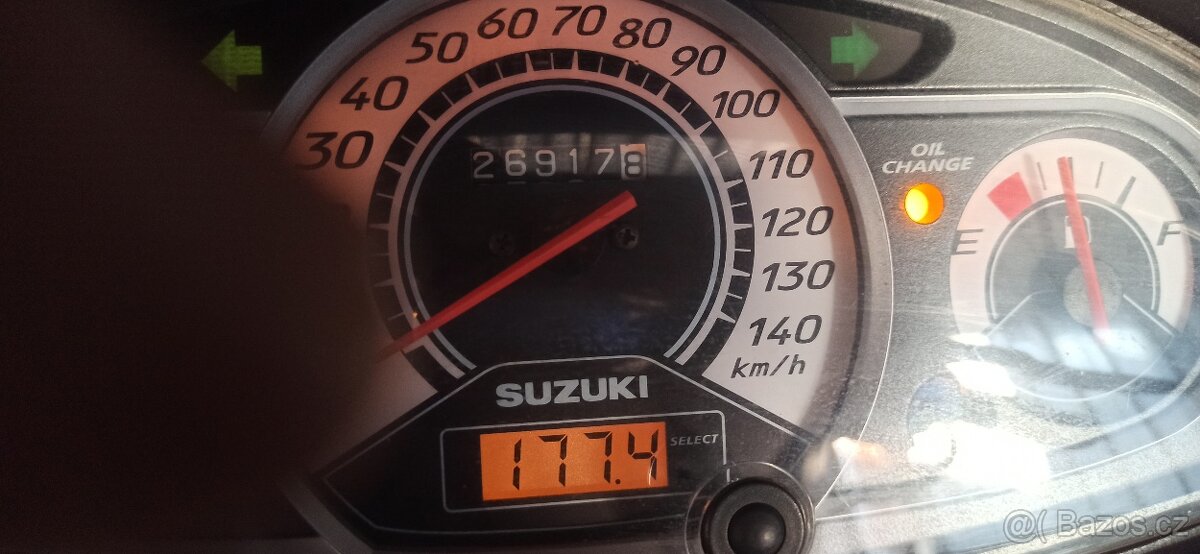 Prodám Suzuki Burgman 125 - 8