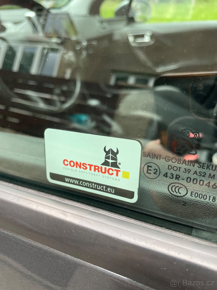 Peugeot 208 1.4 hdi - 8