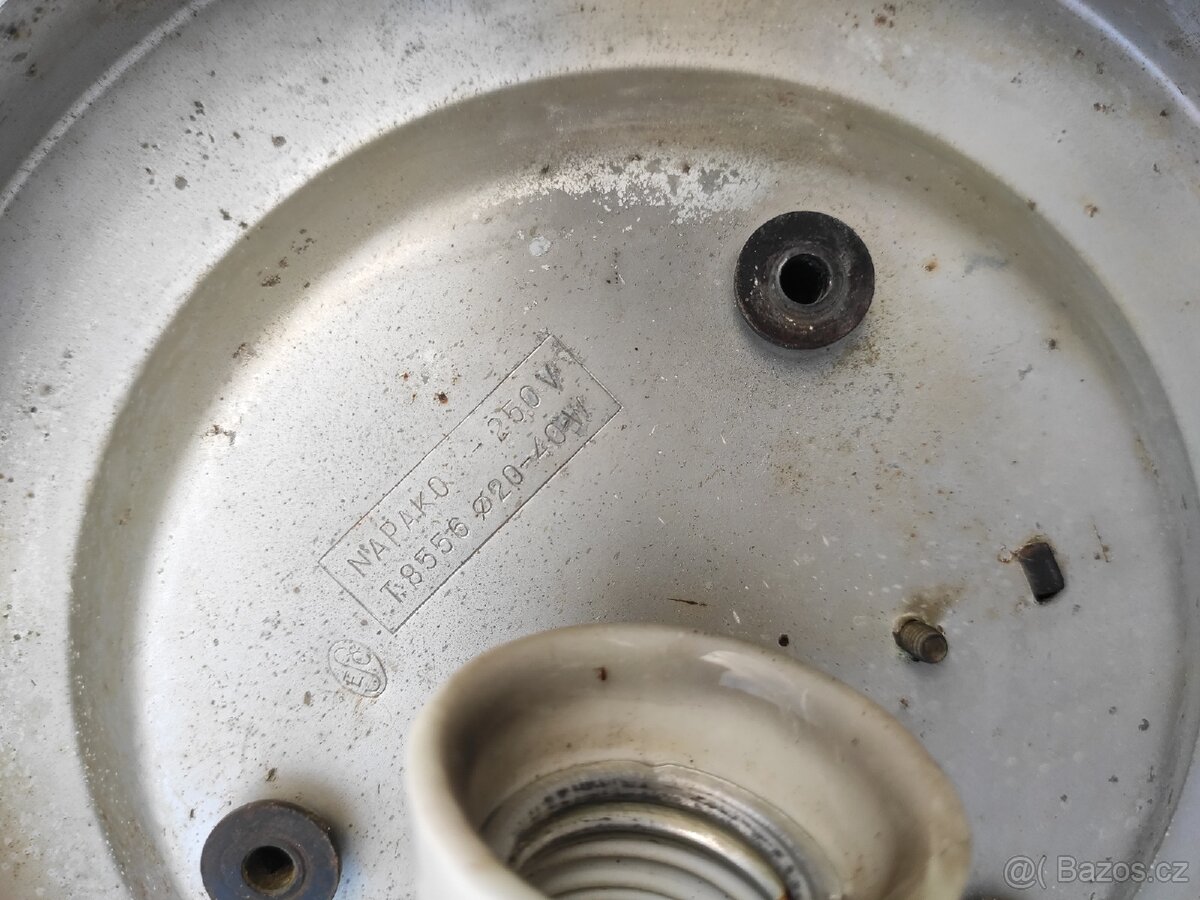 Lustry a osvětlení - 8