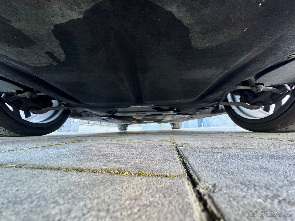 BMW Řada 3, 320,ČR,M-PAKET,PRAVIDELNÝ SER. - 8