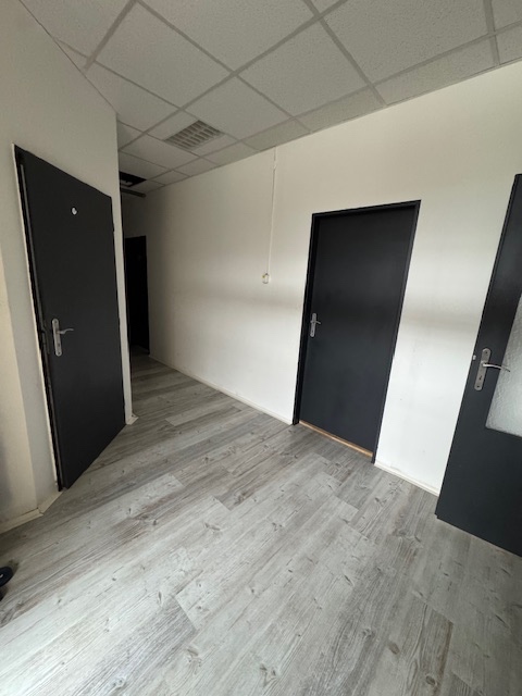 K pronájmu rodinný dům / komerční objekt ve Vizovicích - 8