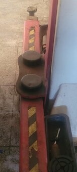 Dvousloupový bezpřejezdový zvedák - 8