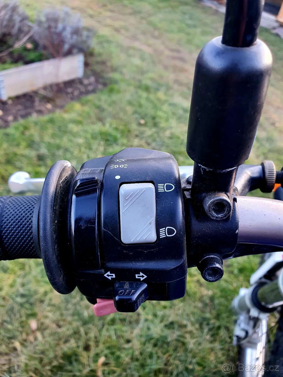 Yamaha TT600R r.v. 2001 - 8