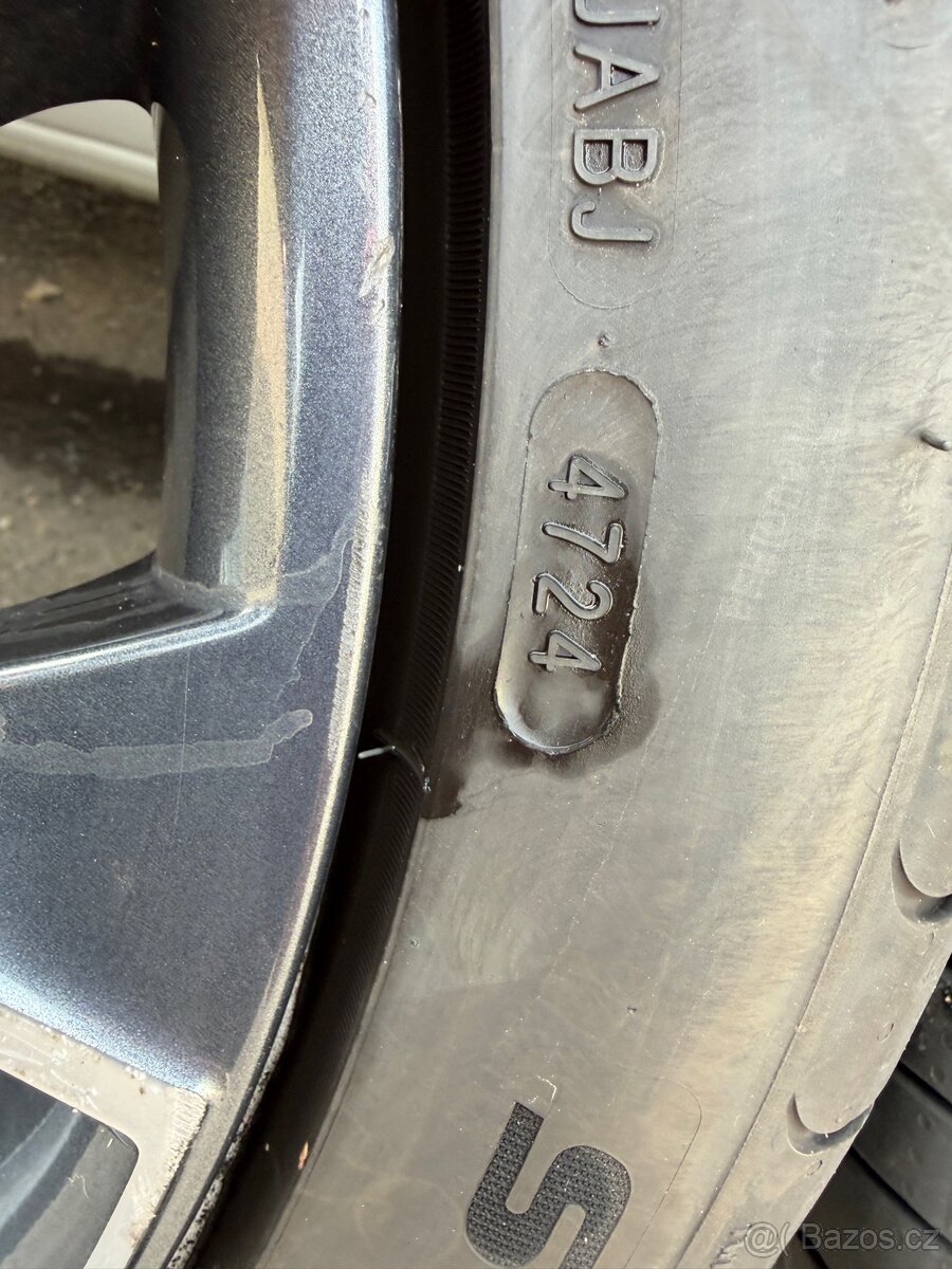 Prodám alu vega +pneu - 8