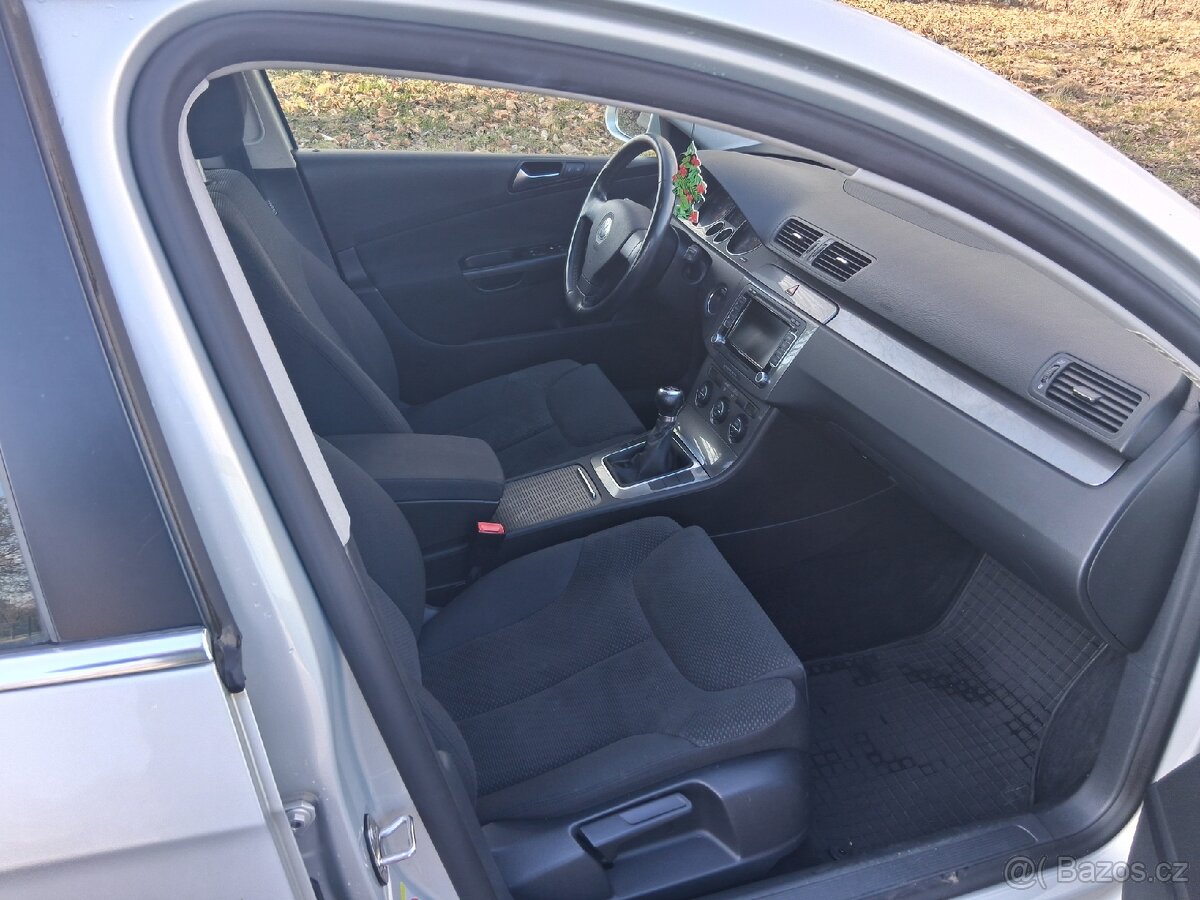 VW Passat 1.9 TDI - 8