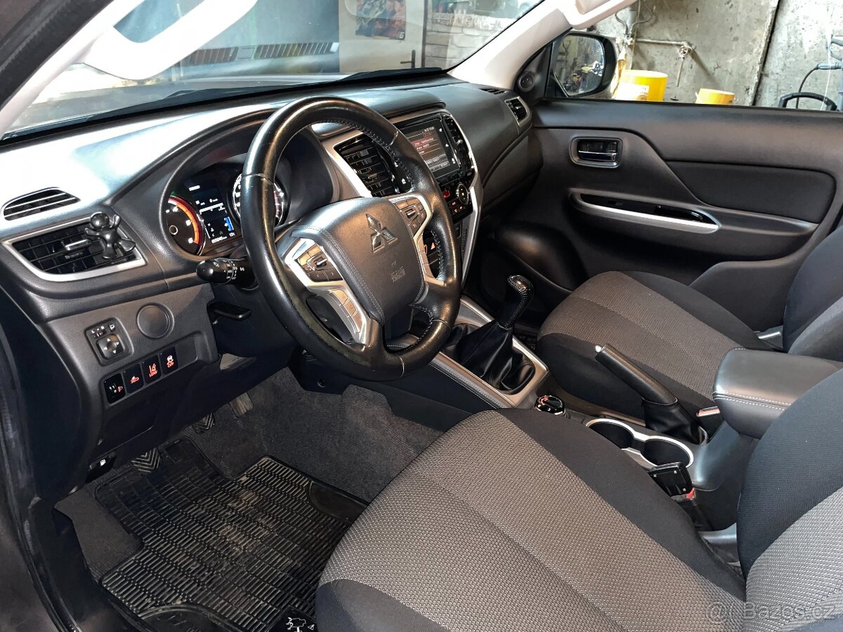 Mitsubishi L200 - 8