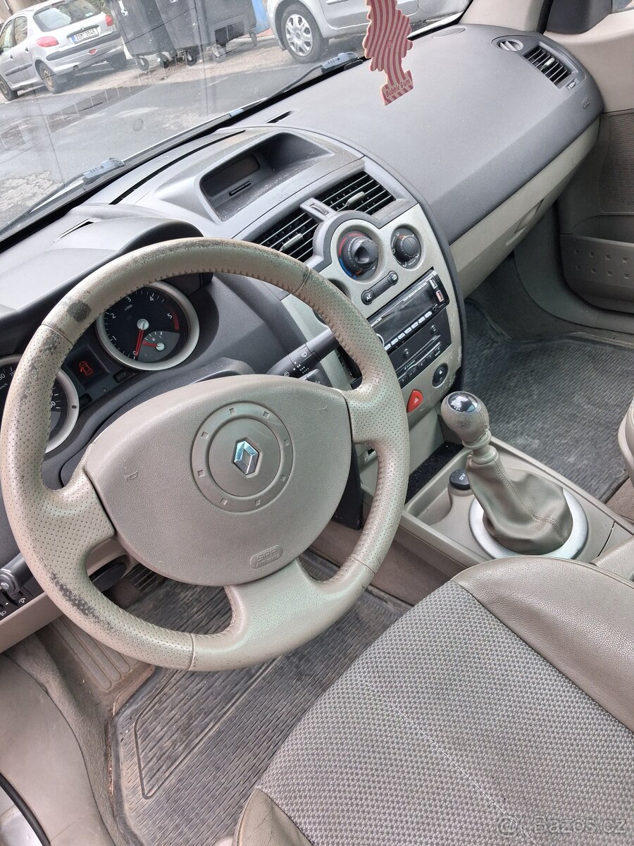 RENAULT MEGANE CABRIO - 8