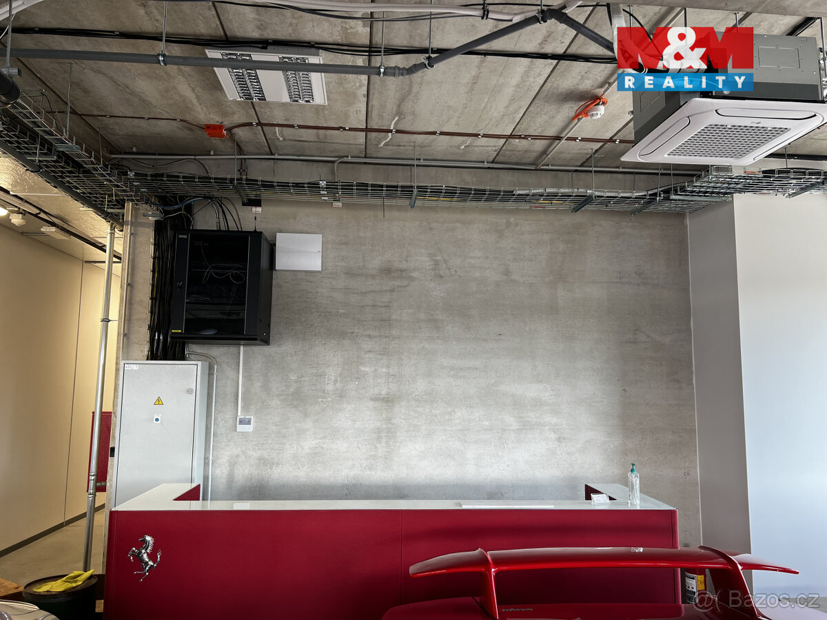 Pronájem multifunkčního objektu, 829 m², Nupaky ul. Komerční - 8