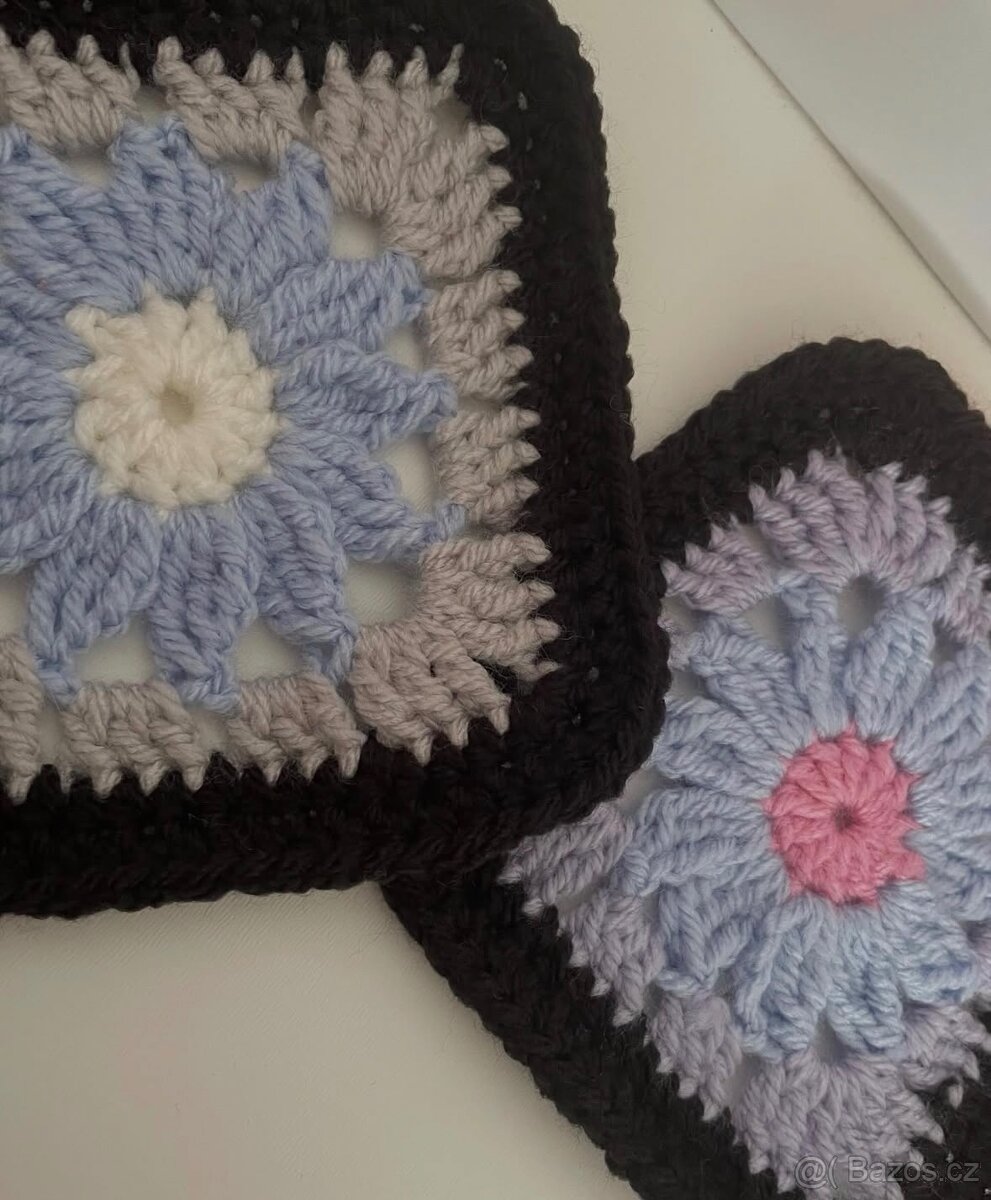 Háčkované čepice, čelenky a jiné výrobky - 8